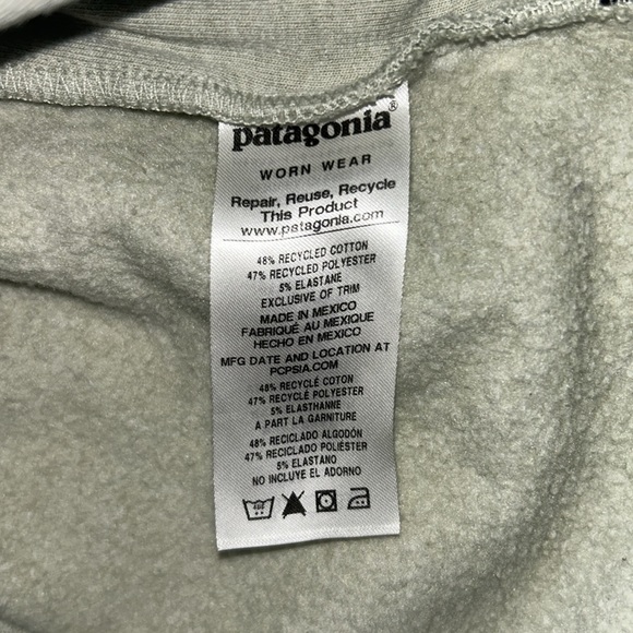 Patagonia Women’s Uprisal Hoody, Size Medium, Regular Fit - Picture 9 of 11